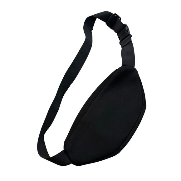 Crossi Black Belt Bag / Crossbody Sling – Unisex Travel Waist Pack - Picture 1 of 6